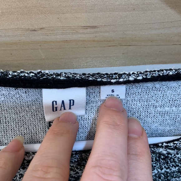 Gap Gray Tunic with pockets - Picture 3 of 5